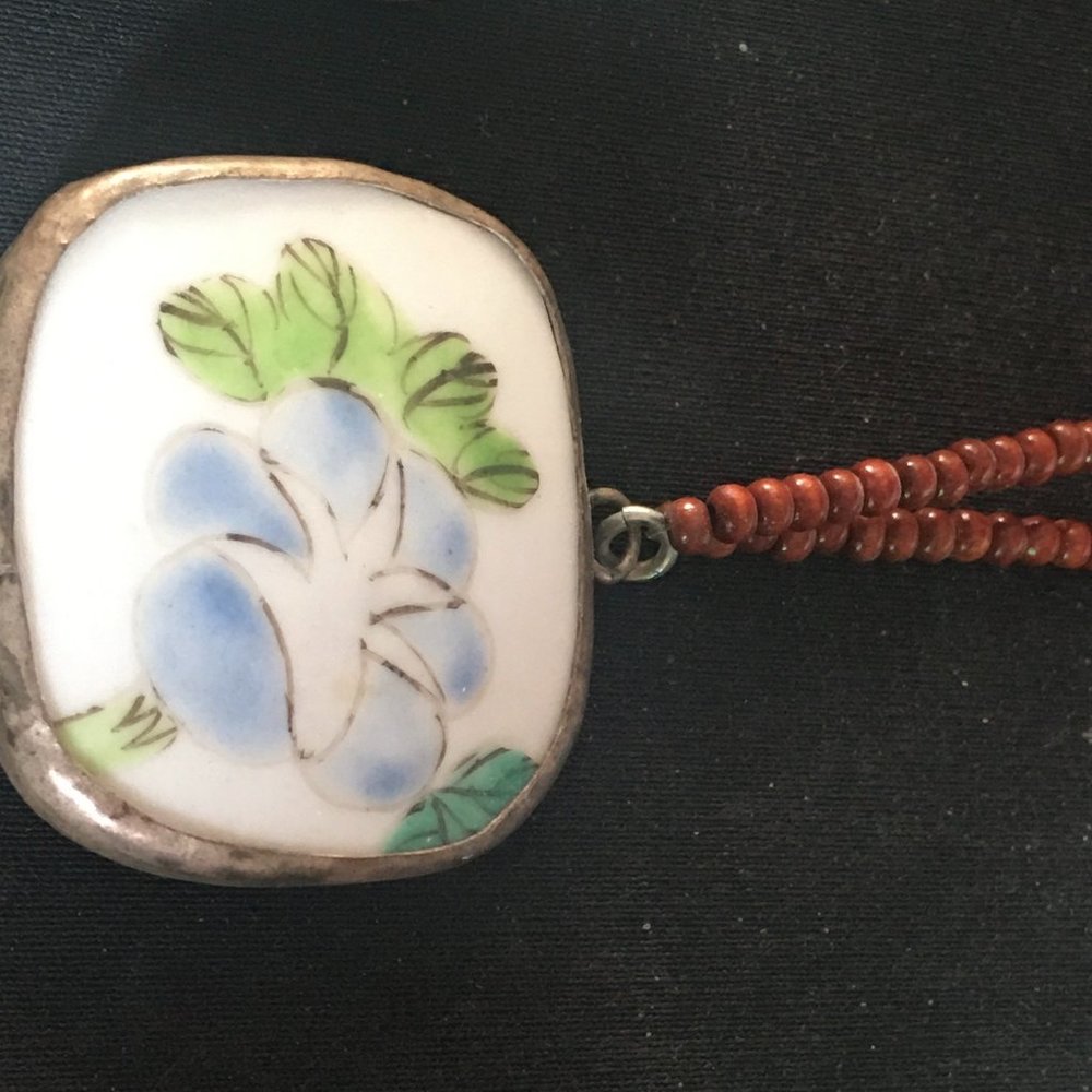 Porcelain Chinese necklace